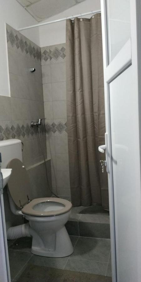 Casa Agape Hotel Pitesti Exterior photo