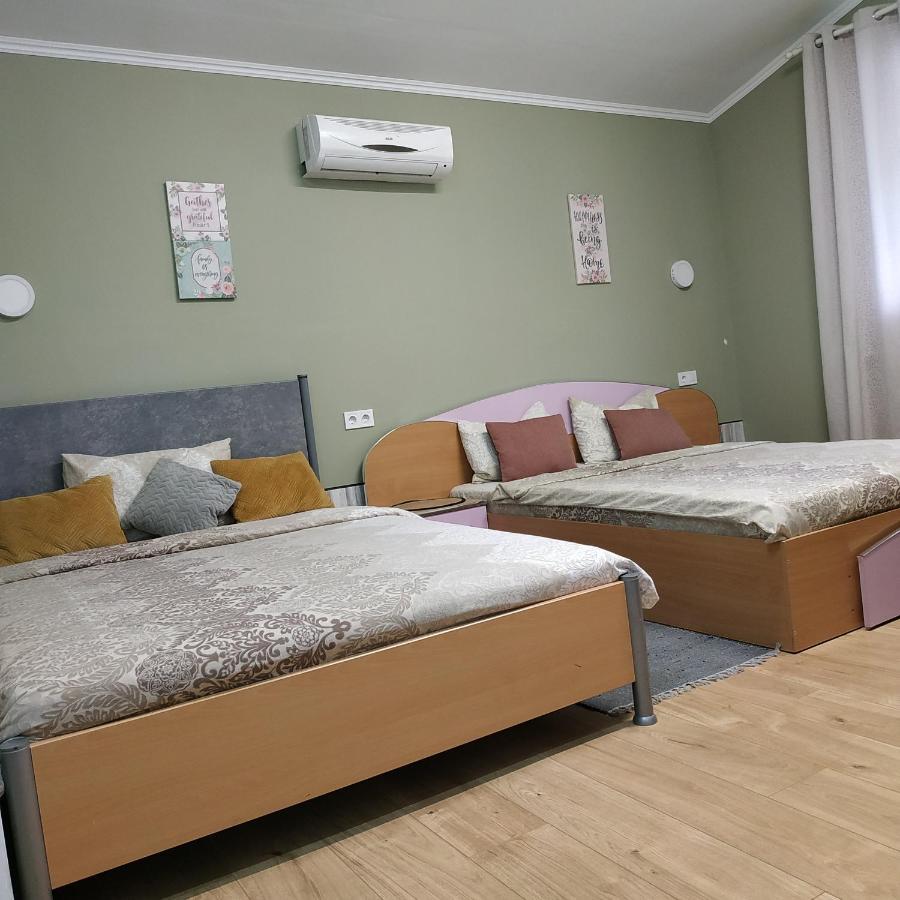 Casa Agape Hotel Pitesti Exterior photo