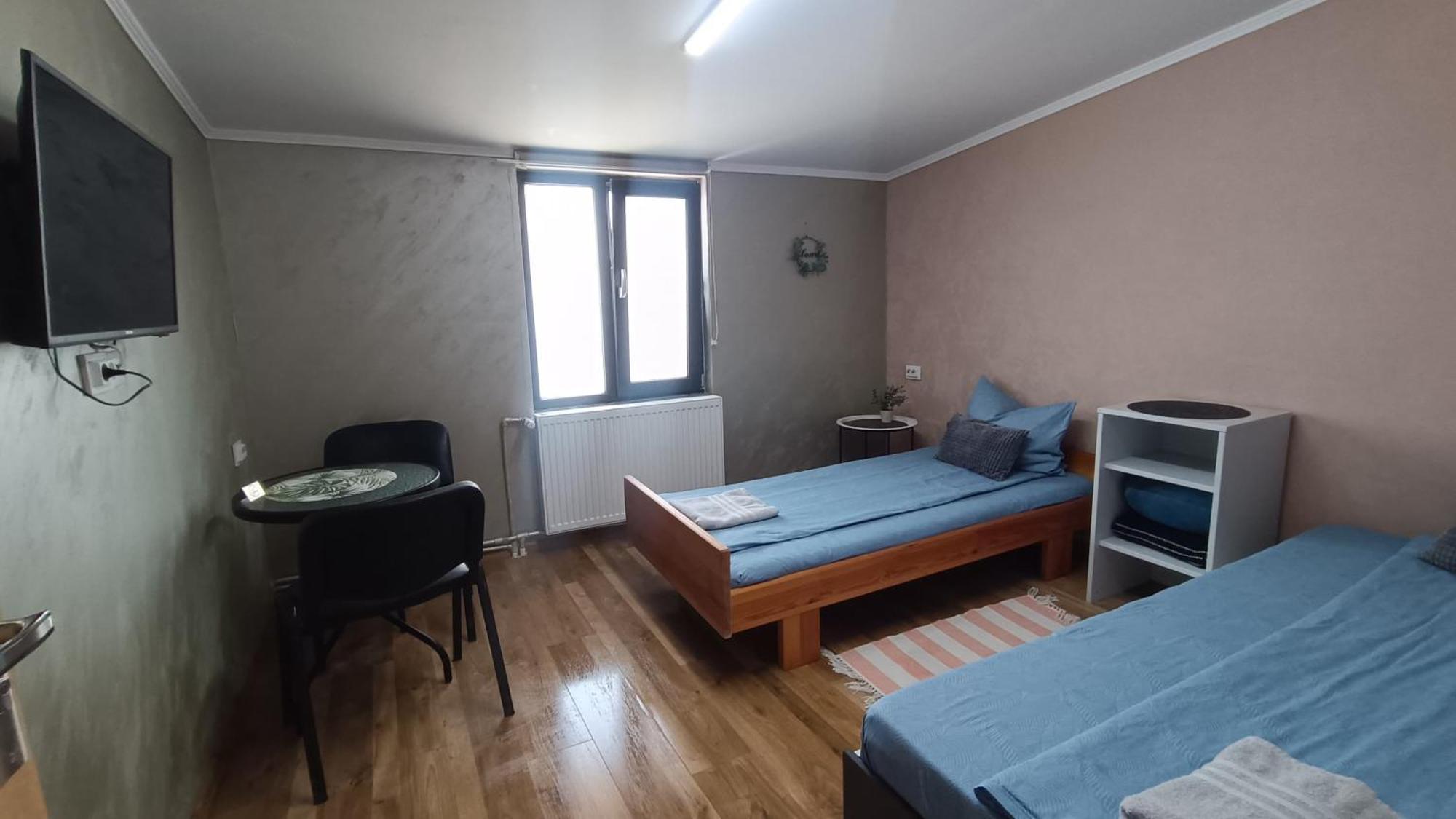 Casa Agape Hotel Pitesti Exterior photo